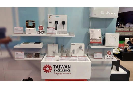 Menghadiri Taiwan Expo di Surabaya, Indonesia dengan Taiwan Excellence